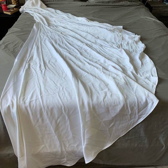 White Azazie mermaid stretch crepe chapel train wedding dress size 8 - Picture 6 of 15